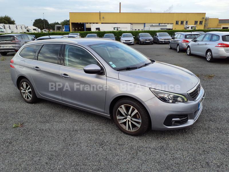 Voiture Peugeot 308 SW ALLURE 100CV Berline