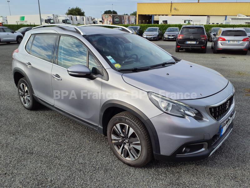 Voiture Peugeot 2008 BLUE HDI SW ALLURE 100CV Berline