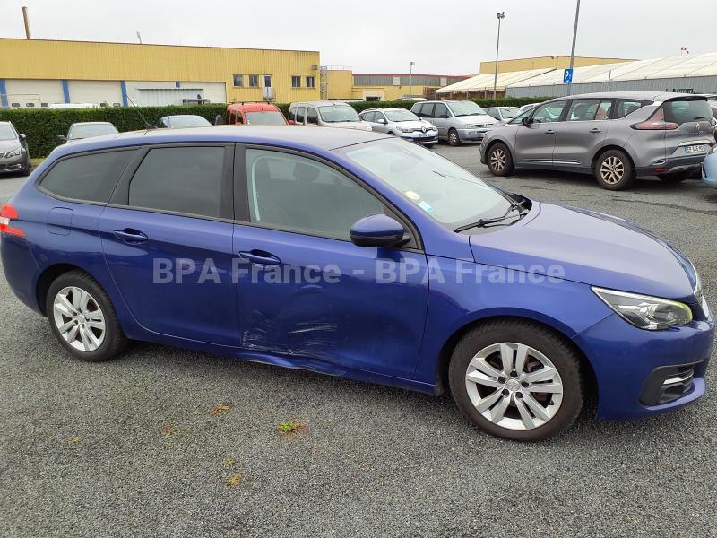 Voiture Peugeot 308 SW ACTIVE BUSINESS 100CV Berline