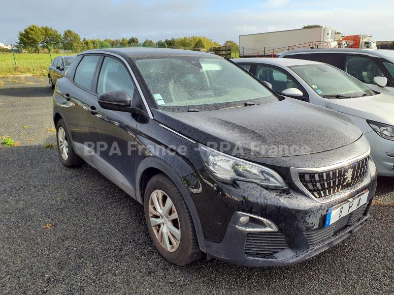 Voiture Peugeot 3008 ACTIVE 130CV Berline