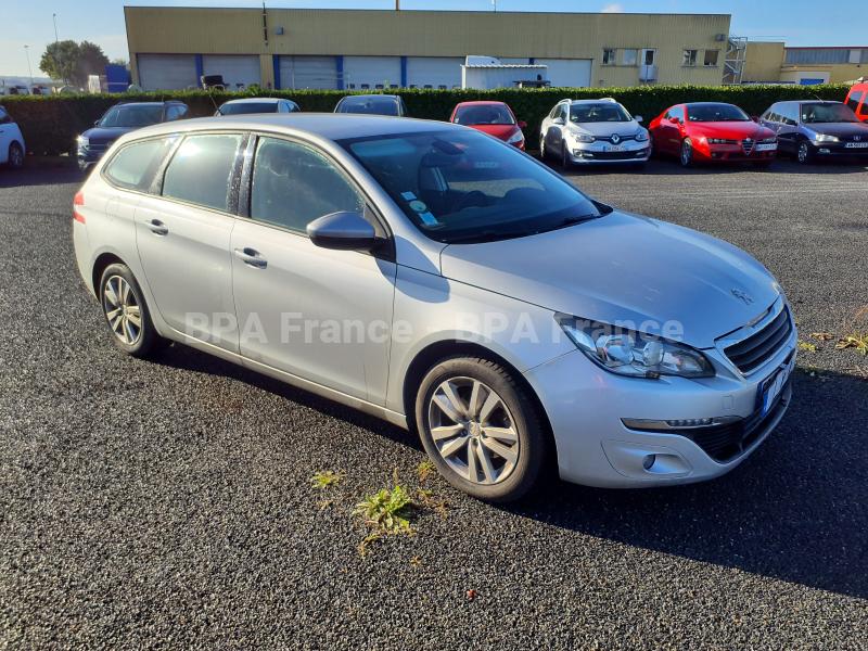 Voiture Peugeot 308 100CV BLUE HDI SW ACTIVE Berline