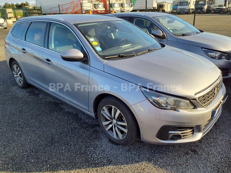 Voiture Peugeot 308 SW ALLURE 100CV Berline