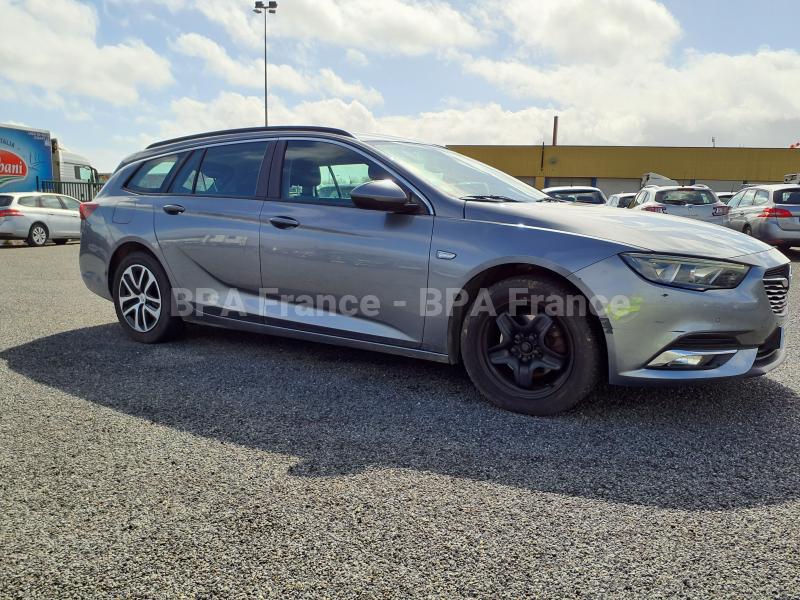 Voiture Opel Insignia Berline