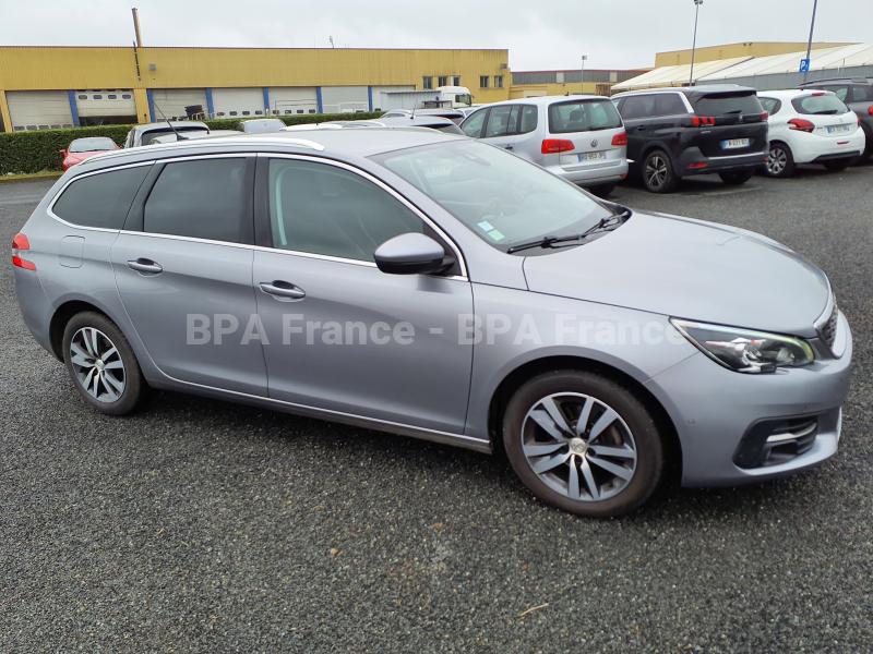 Voiture Peugeot 308 SW ALLURE 100CV Berline