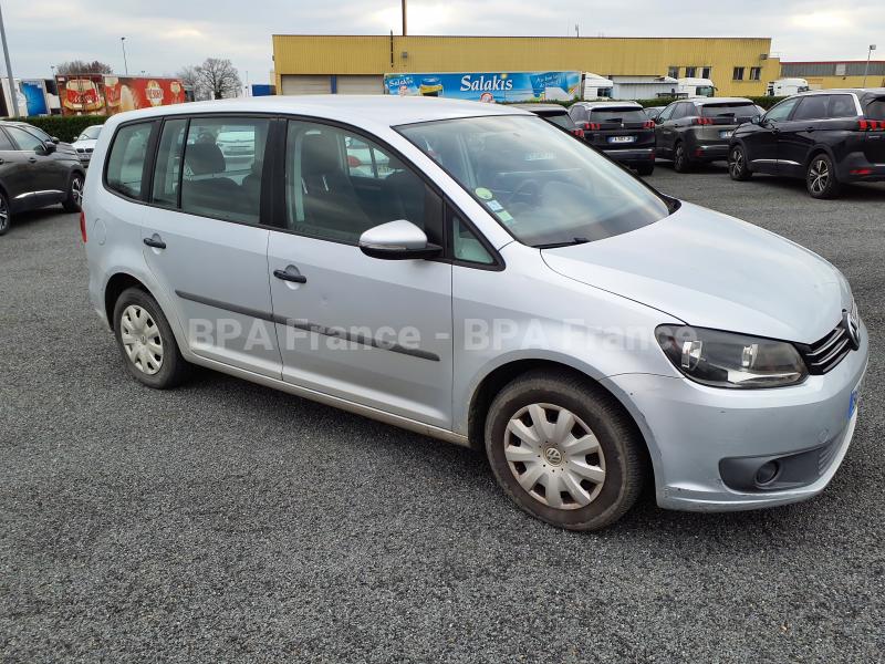 Voiture Volkswagen Touran 90CH TRENDLINE 1.6L TDI Berline