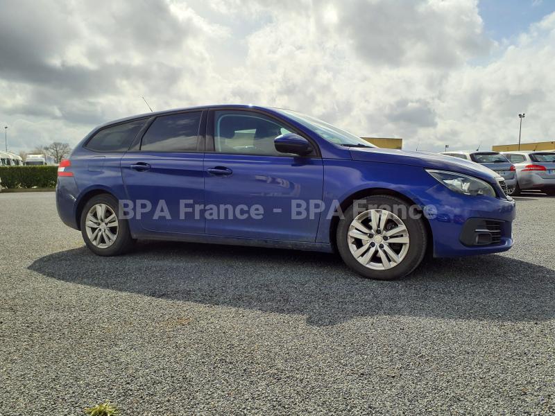 Voiture Peugeot 308 100CV BLUE HDI SW ACTIVE Berline