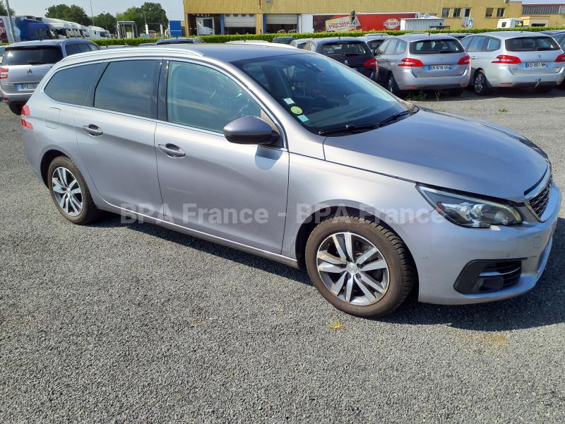 Voiture Peugeot 308 100CV BLUE HDI SW ACTIVE Berline