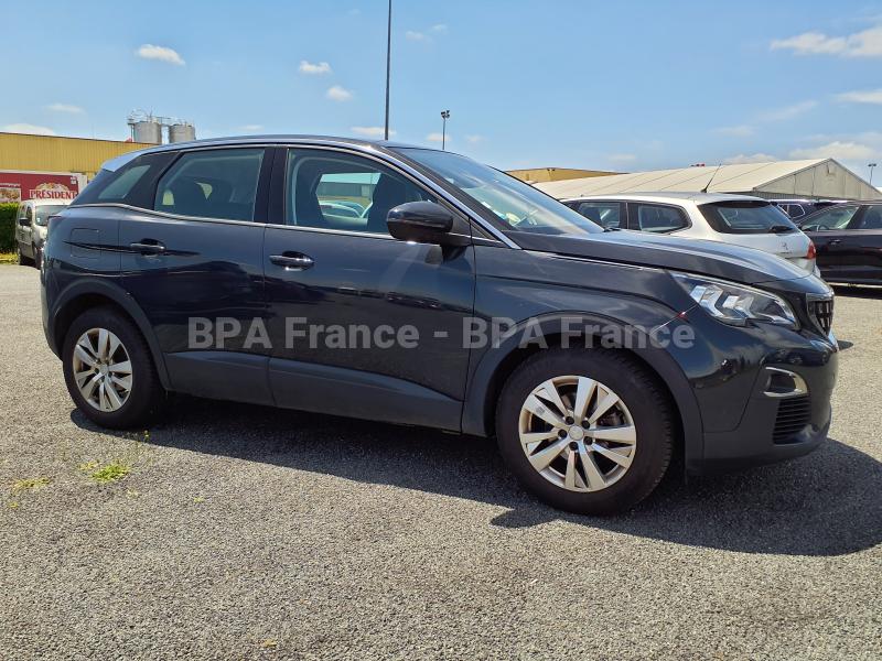 Voiture Peugeot 3008 ACTIVE 120CV Berline