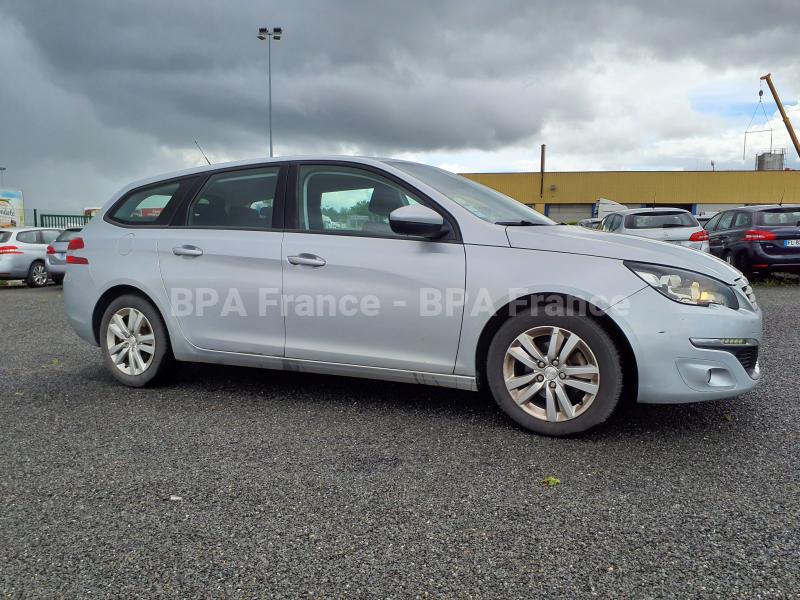 Voiture Peugeot 308 100CV BLUE HDI SW ACTIVE Berline