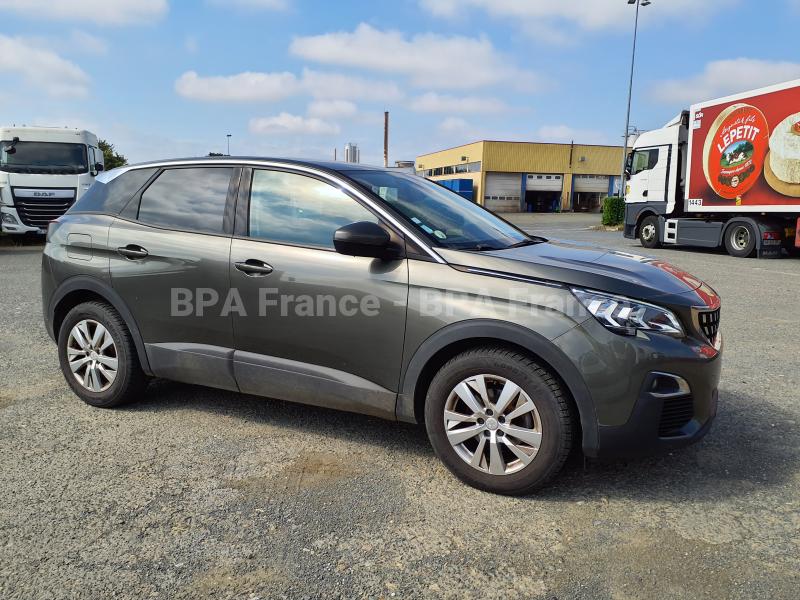 Voiture Peugeot 3008 ACTIVE BUSINESS 130CV Berline