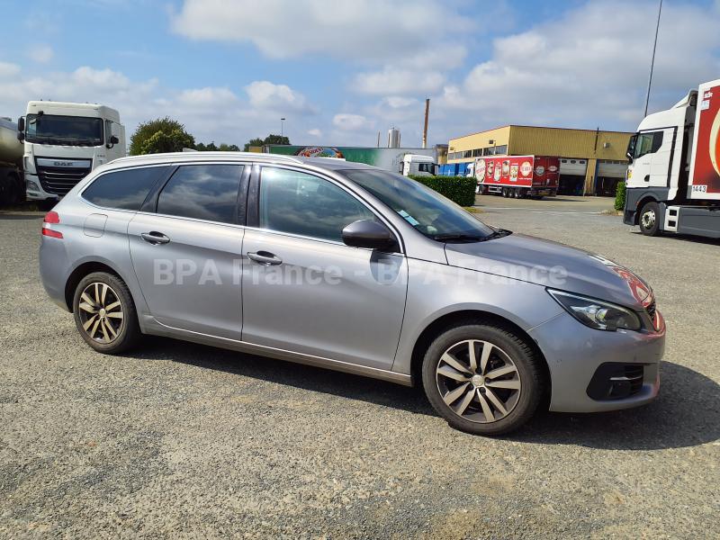 Voiture Peugeot 308 SW ALLURE 100CV Berline