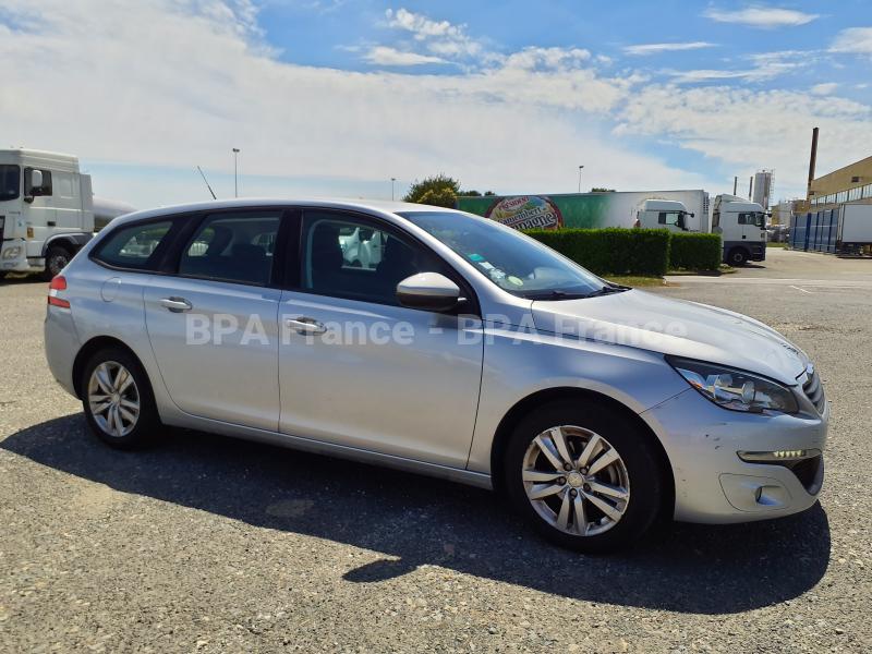 Voiture Peugeot 308 100CV BLUE HDI SW ACTIVE Berline