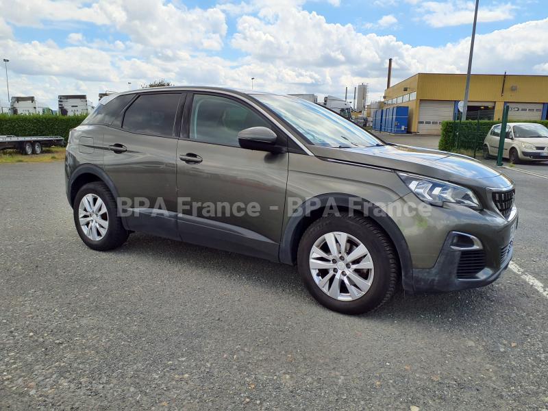 Voiture Peugeot 3008 ACTIVE BUSINESS 120CV Berline