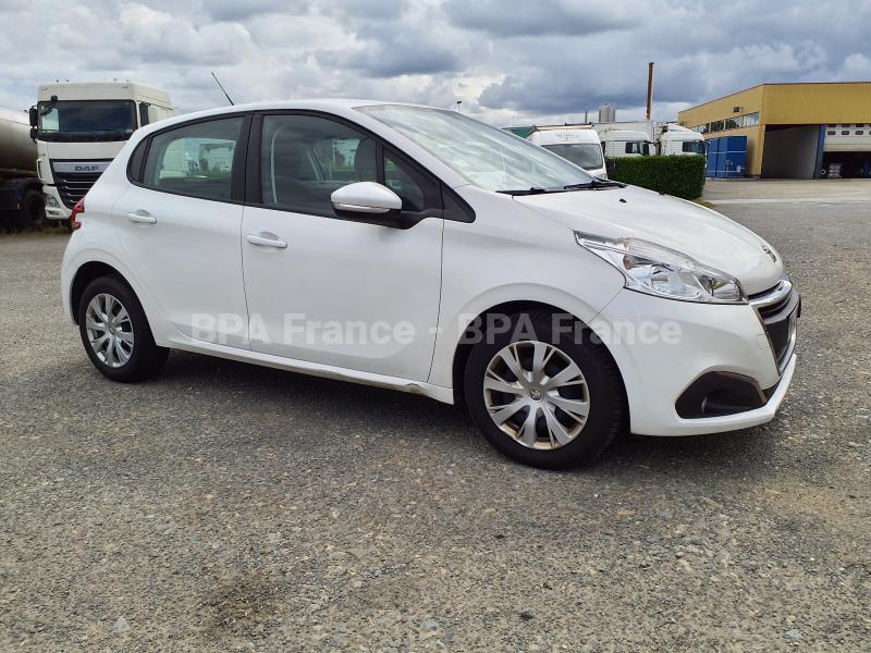 Voiture Peugeot 208 AFFAIRE PREMIUM 100CV Berline