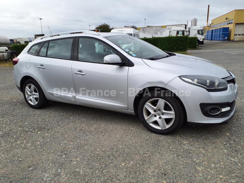 Voiture Renault Megane III - 110CH ESTATE BUSINESS Berline