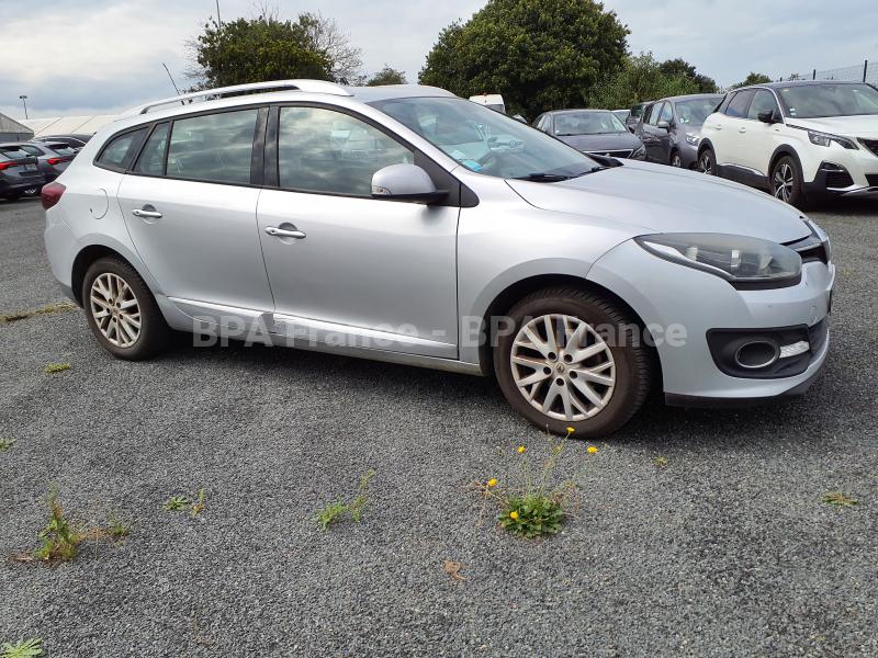 Voiture Renault Megane III - 95CH ESTATE ZEN Berline