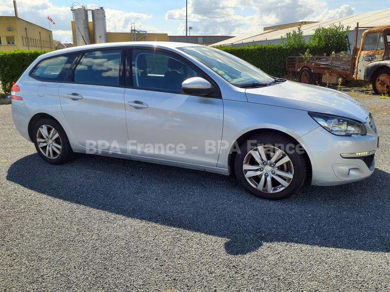 Voiture Peugeot 308 100CV BLUE HDI SW ACTIVE Berline