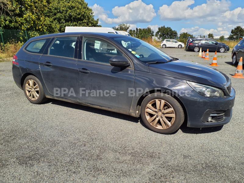 Voiture Peugeot 308 SW ACTIVE BUSINESS 100CV Berline