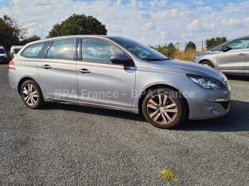 Voiture Peugeot 308 100CV BLUE HDI SW ACTIVE Berline