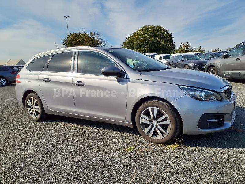 Voiture Peugeot 308 SW ALLURE 100CV Berline