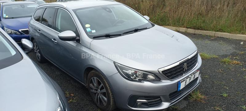 Car Peugeot 308 SW ALLURE 100CV Sedan