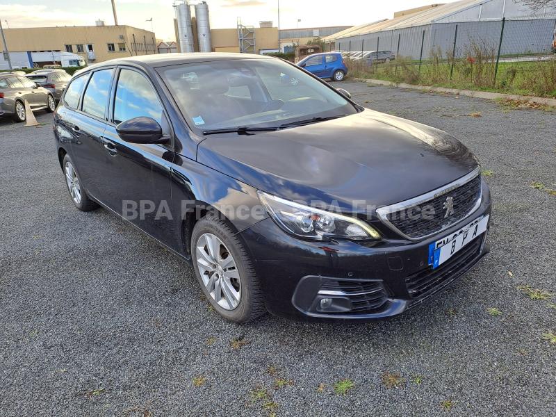 Automobil Peugeot 308 SW ACTIVE BUSINESS 100CV Sedan