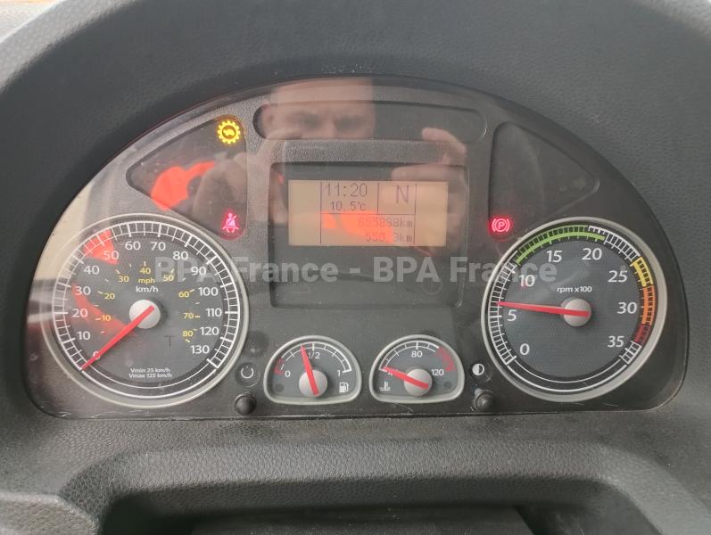 Camion Iveco STRALIS 120E 280 Fourgon Brasseur