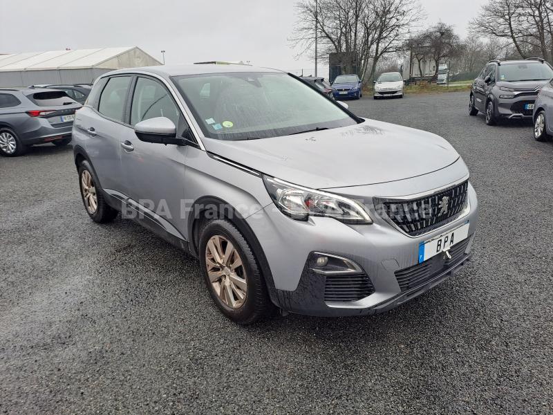 Car Peugeot 3008 ACTIVE 130CV Sedan