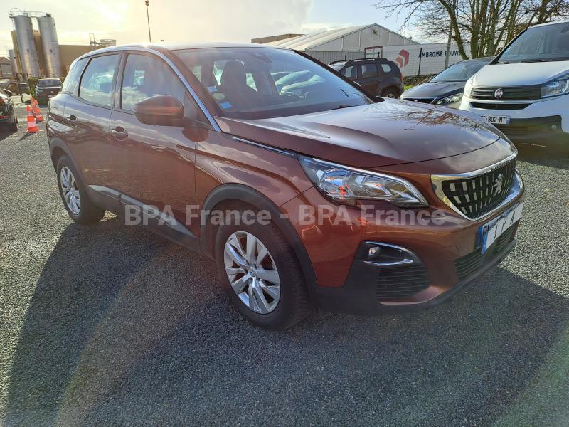 Voiture Peugeot 3008 ACTIVE  130CV EAT8 Berline