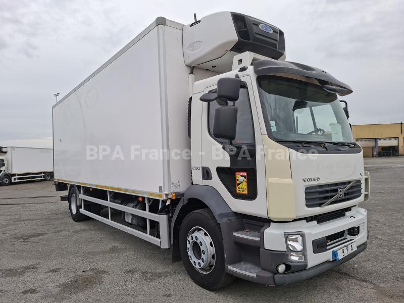Camion Volvo FLH 290CH Fourgon Brasseur