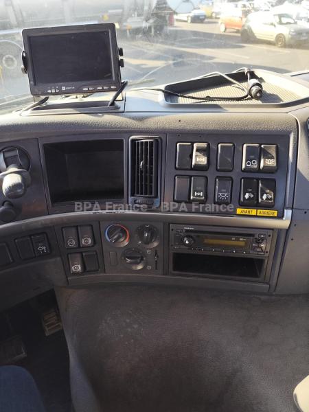 Camion Volvo FMX11 370CH Citerne Alimentaire