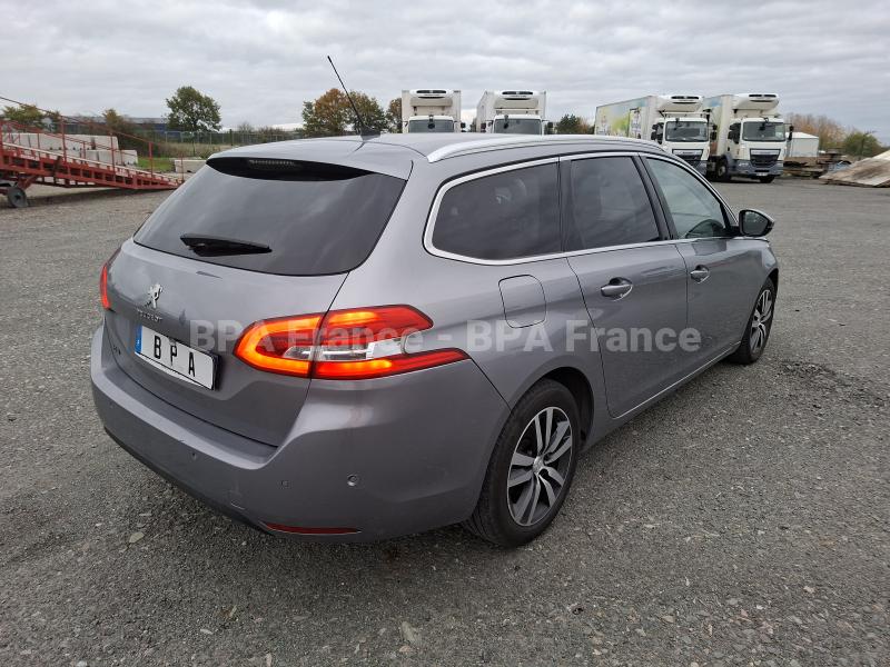 Voiture Peugeot 308 SW ALLURE 100CV Berline