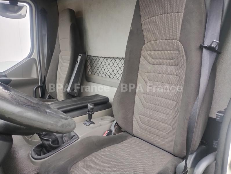 Camion DAF LF55 250CV Fourgon Brasseur