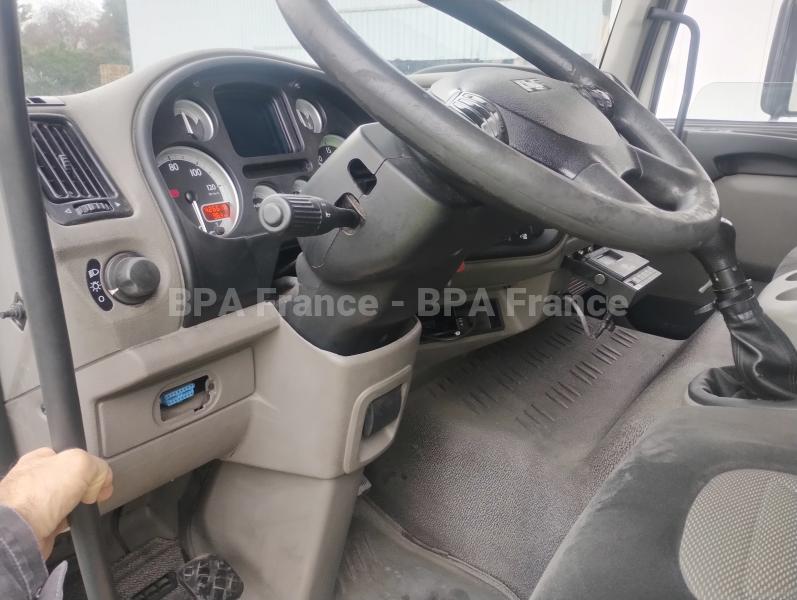 Camion DAF LF55 250CV Fourgon Brasseur