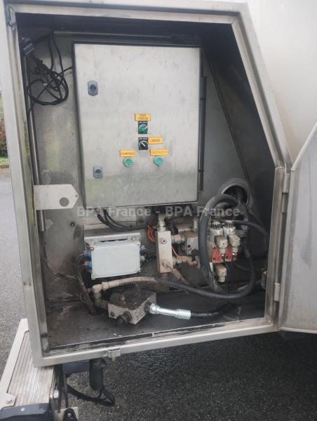 Semi-trailer Maisonneuve SR COLLECTE 29000 L Tank Food