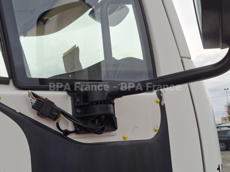 Camion Volvo FLH 290CH Fourgon Brasseur