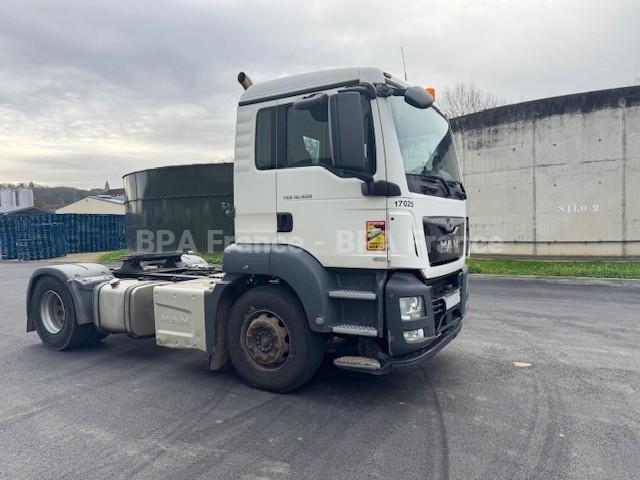 Vučna jedinica MAN TGS18 420CH