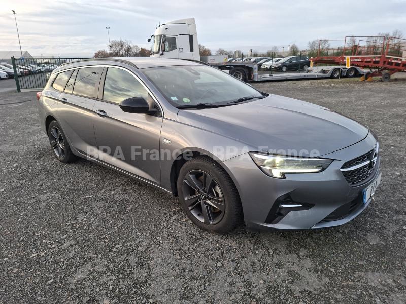 Automobil Opel Insignia SPORT TOURER BUSINESS EDITION 122CV Sedan