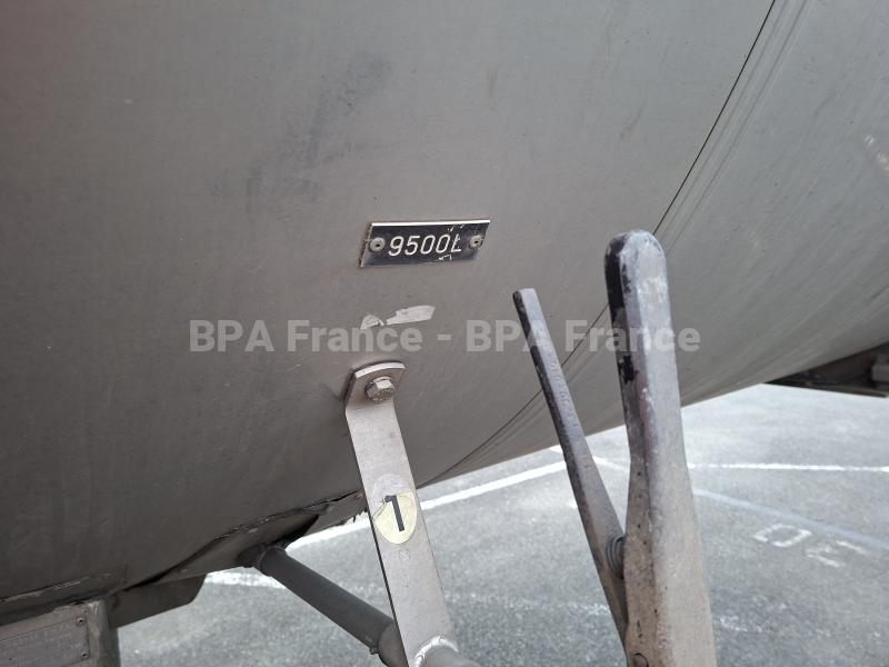 Semi-trailer Magyar SR CITERNE TRANSPORT 30500 L Tank Food