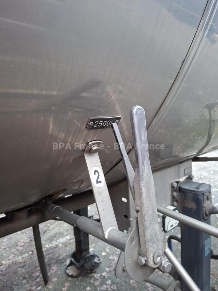 Semi-trailer Magyar SR CITERNE TRANSPORT 30500 L Tank