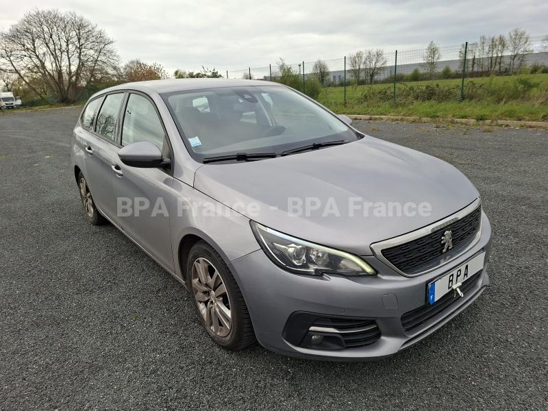 Automobil Peugeot 308 SW ACTIVE BUSINESS 100CV Sedan
