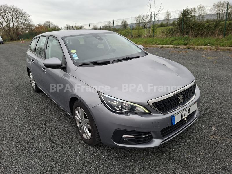 Automobil Peugeot 308 SW ACTIVE BUSINESS 100CV Sedan