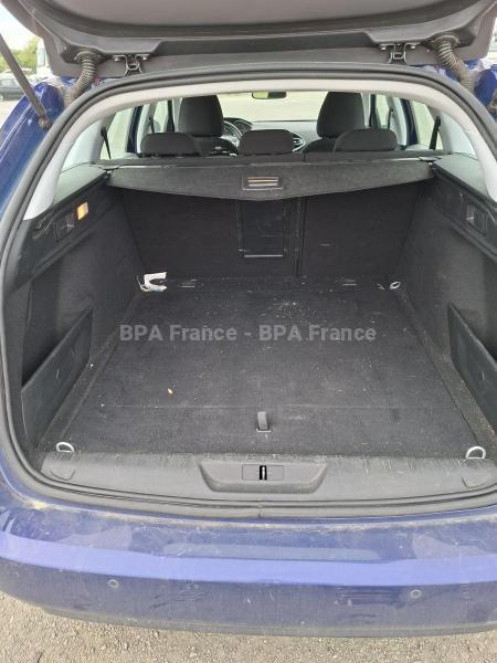 Voiture Peugeot 308 SW ACTIVE BUSINESS 100CV Berline