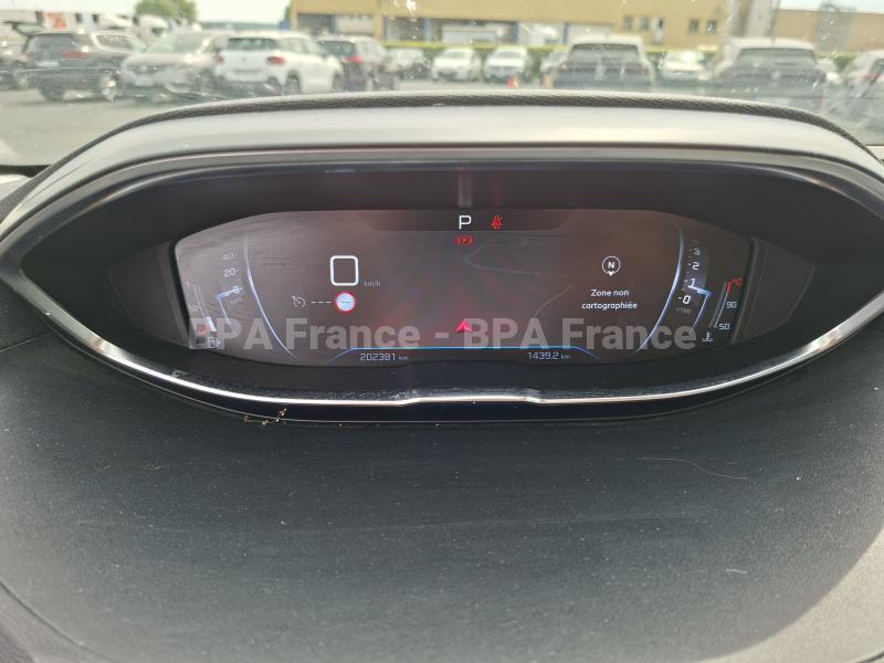 Voiture Peugeot 3008 ACTIVE BUSINESS 130CV EAT8 Berline
