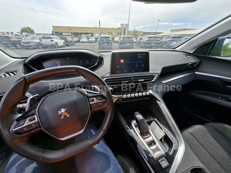 Voiture Peugeot 3008 ACTIVE BUSINESS 130CV EAT8 Berline