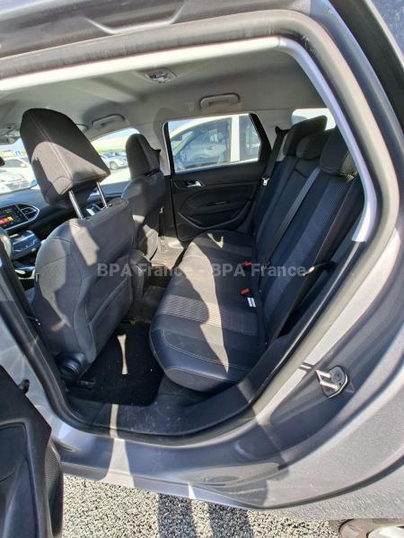 Car Peugeot 308 SW ALLURE 100CV Sedan