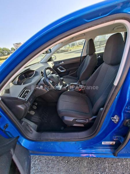 Car Peugeot 308 SW ACTIVE BUSINESS 100CV Sedan