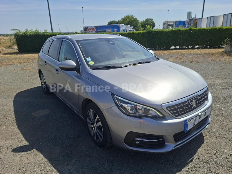 Voiture Peugeot 308 SW ALLURE 100CV Berline