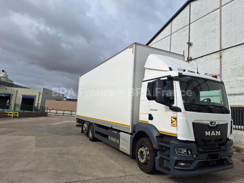 truck MAN TGS 26.400 Box Moving