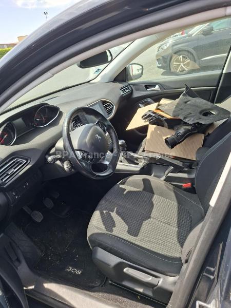 Car Peugeot 308 SW ACTIVE BUSINESS 100CV Sedan